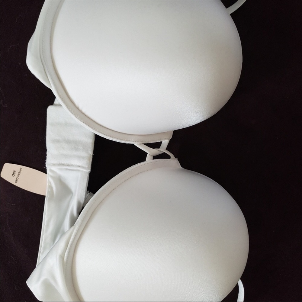 Victoria’s Secret White Bra 38 D